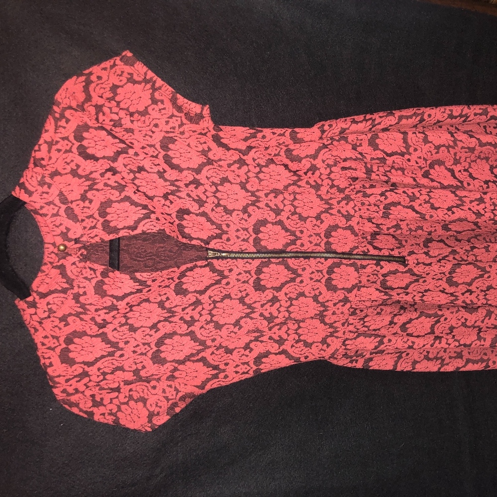 Dress - Picture 2 of 3